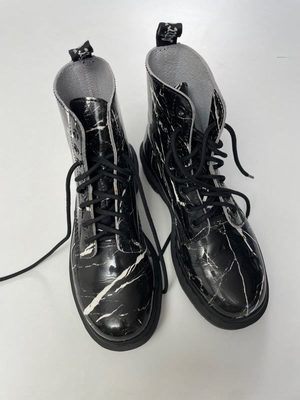 Doc Martens Boots 38