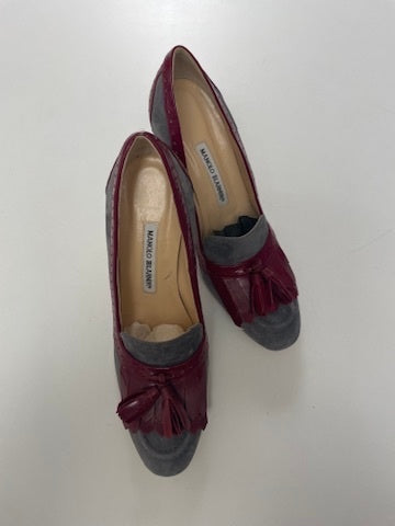 Manolo Blahnik tassle-Pumps 39