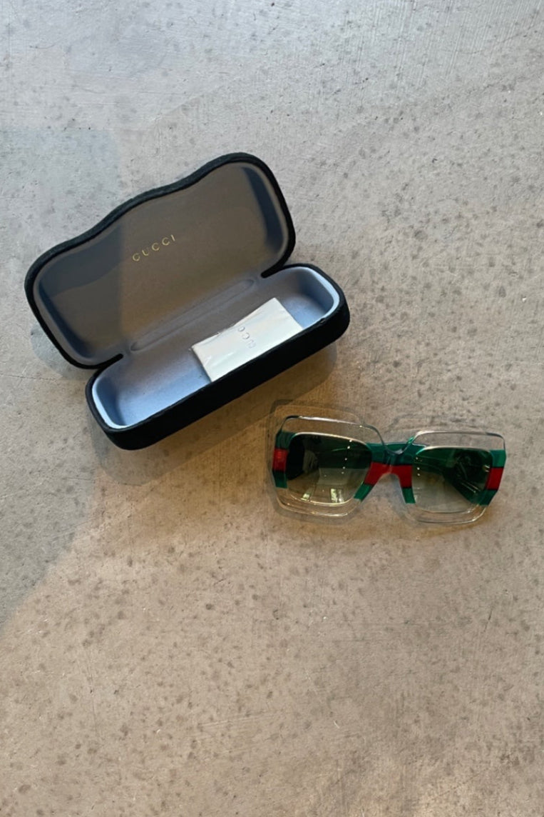 Gucci Sunglasses with velvet box