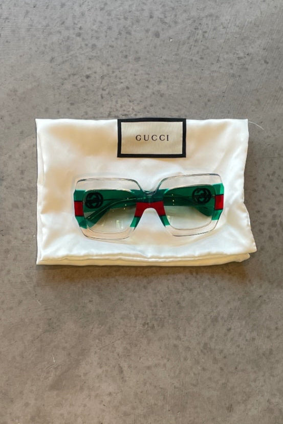 Gucci Sunglasses with velvet box