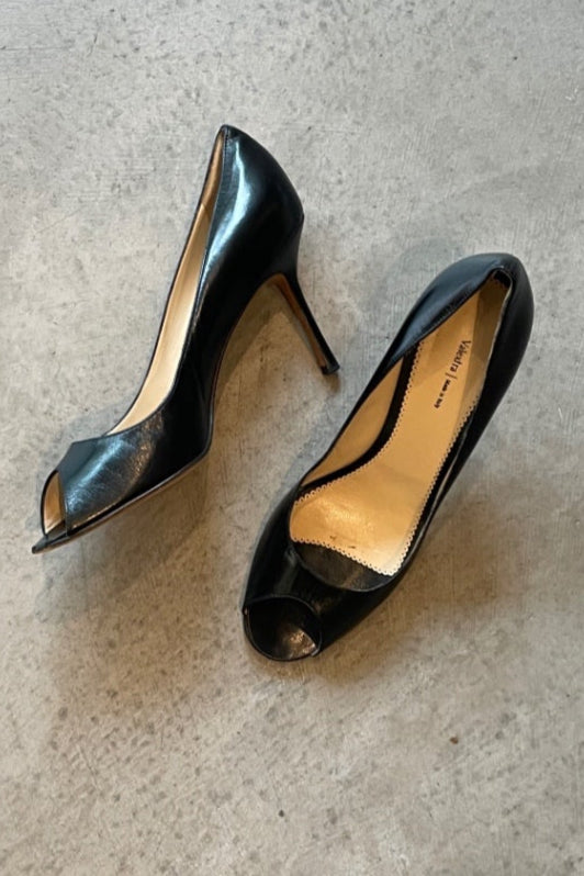 Valextra Peeptoes black