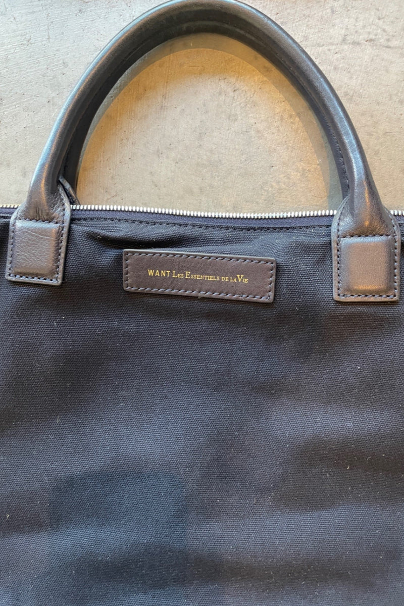 WANT Les Essentiel de la Vie Shopper