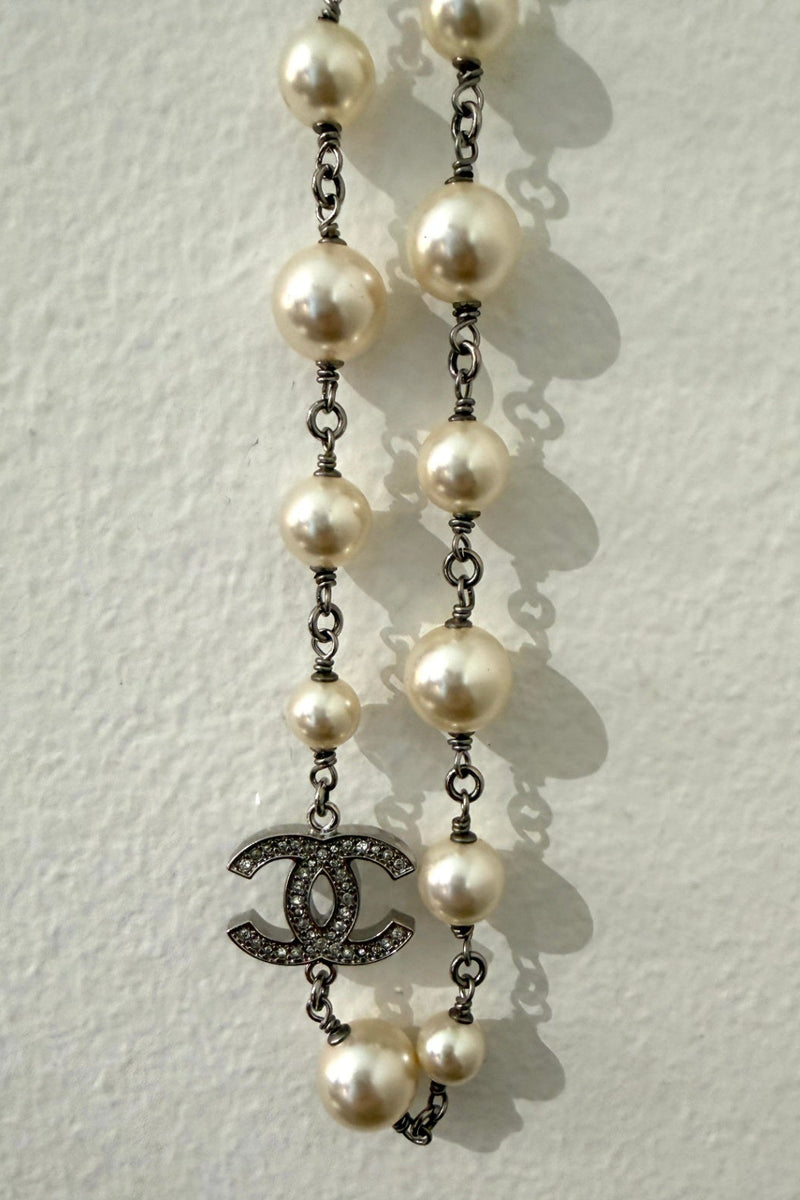 Chanel Halskette Perlen weiss