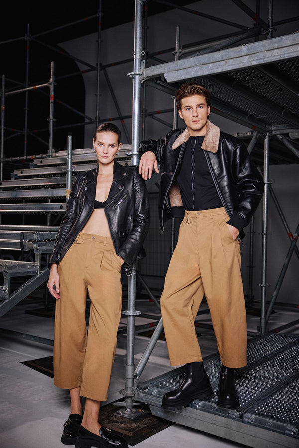 Noa Crop Khaki
